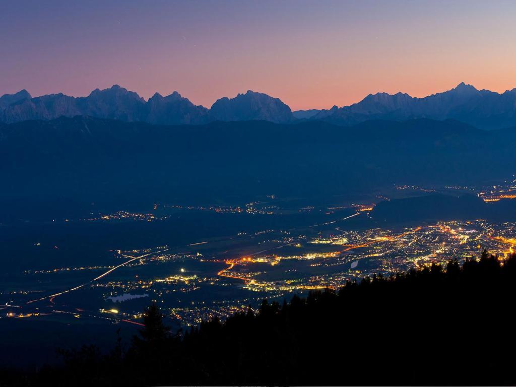 Alpinhotel Pacheiner เทรฟเฟน ภายนอก รูปภาพ