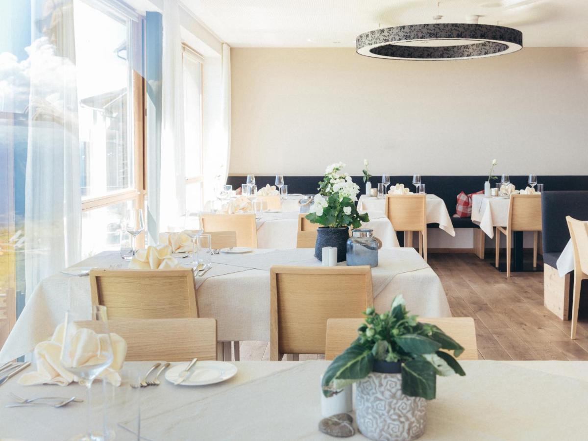 Alpinhotel Pacheiner เทรฟเฟน ภายนอก รูปภาพ