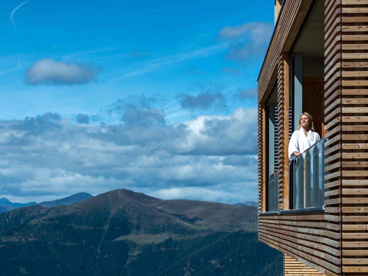 Alpinhotel Pacheiner เทรฟเฟน ภายนอก รูปภาพ